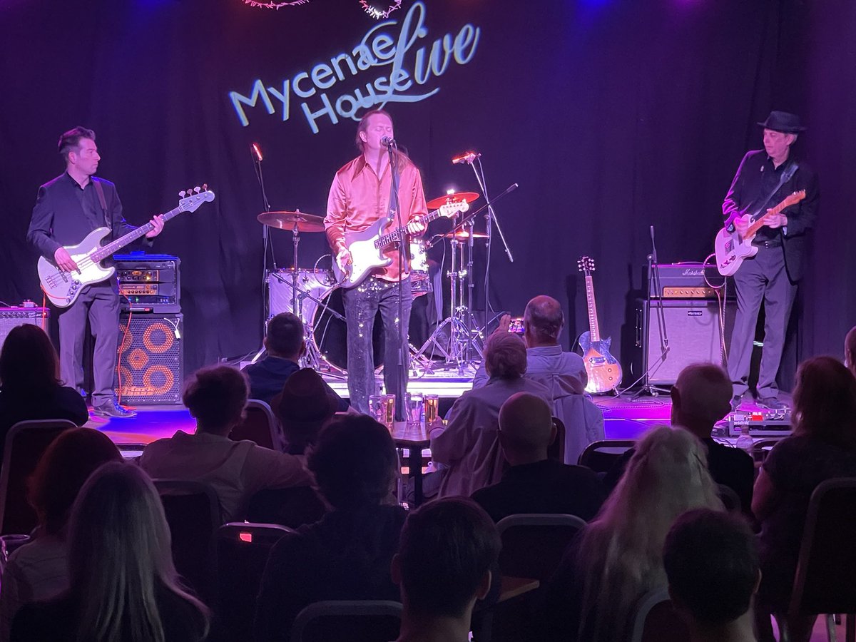 Mac is Back!!! <a href="/sippiblues/">MississippiMacDonald</a> kicking of his set <a href="/MycenaeHouse/">Mycenae House</a> Sounding sharpe and groovy