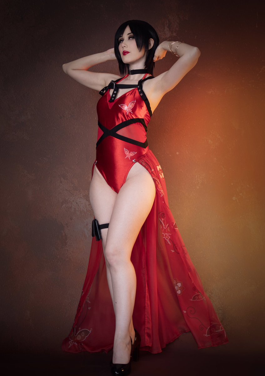 💄💋Ada Wong swimsuit cosplay collaboration <a href="/miccostumes/">Miccostumes.com</a>