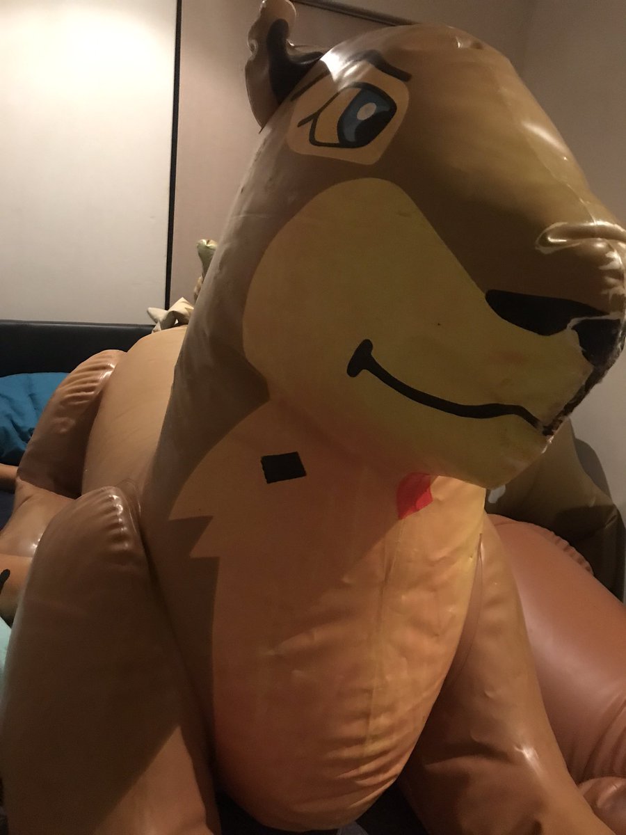 Vitani❤️
She still needs more repairs because of leaks but I got most of them bad splits done but she still need more work but it is a bit late, I just wanted to inflate her to see if the repairs are still holding up though.