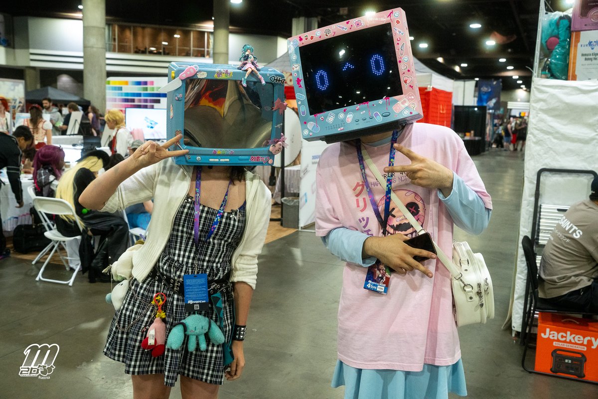 momocon 2025 photo album ✨

Link: sailorisa.com/momocon-2025
#MomoCon2025