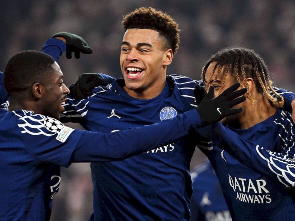 🎙️ انريكي: "مشوارنا في البطولة كان صعب جدًا من البداية، لكن هذا صار نقطة قوة لنا اليوم ، لعبنا ضد فرق كبيرة وكنا دايمًا نعيش الضغط وكأننا في نهائي"