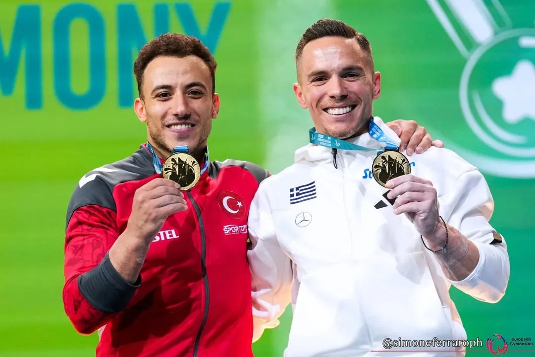 HellenicOlympic's tweet image. To 8o 🥇 είναι πιο λαμπερό!
Για όγδοη φορά Πρωταθλητής Ευρώπης ο τρομερός  Λευτέρης Πετρούνιας.

#Petrounias #TeamHellas #EuropeanChampion #EuropeanGymnastics