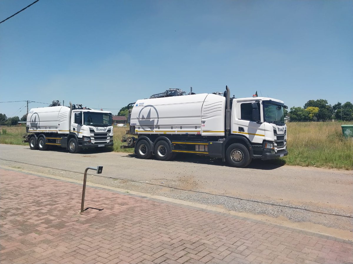 RayMaboya's tweet photo. Need a Honeysucker (Vacuum & Jetting Truck), hit me up!
Capacity per Combination Truck:
Sludge Tank Capacity = 11400 liters
Water Yank Capacity = 3600 liters
Rate per hour: R3800 Neg
Rates vary based on wet/dry waste
#MiningWaste
#Hazard⚠️
#AshRemoval
#WasteWater
#Sanitation https://t.co/teVwcfCZLP
