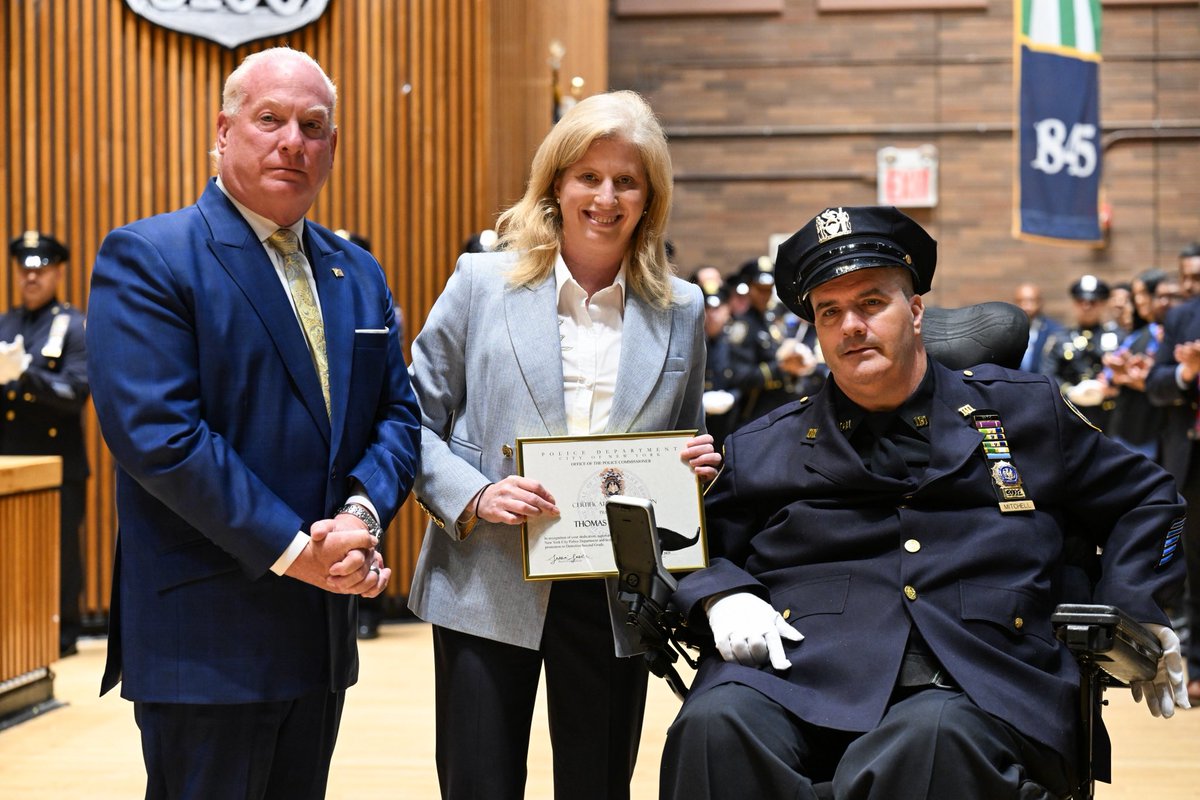 NYPDPC's tweet photo. Congratulations to everyone promoted today! A career in the NYPD is about service, leadership, courage, and compassion – qualities that today’s promotees have shown again and again. They have what it takes to be the best, and they will shape the future of our department. https://t.co/AmMvoq1saA