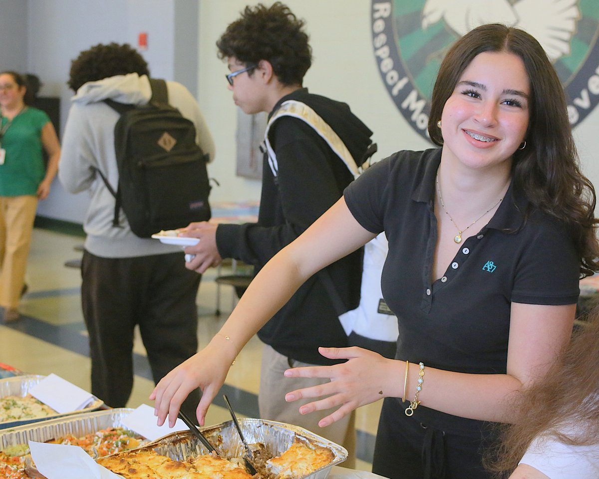 RPS Communications (@rpscommunicates) on Twitter photo Check out photos from <a href="/RumneyHawks/">Rumney Marsh Academy</a> fantastic Culture Night, organized by middle school students!
Visit: tinyurl.com/m3vtfuyw
<a href="/RPS_Super/">Dianne Kelly, Ed.D.</a> <a href="/KeefeForRevere/">Patrick Keefe</a> Check out photos from <a href="/RumneyHawks/">Rumney Marsh Academy</a> fantastic Culture Night, organized by middle school students!
Visit: tinyurl.com/m3vtfuyw
<a href="/RPS_Super/">Dianne Kelly, Ed.D.</a> <a href="/KeefeForRevere/">Patrick Keefe</a>