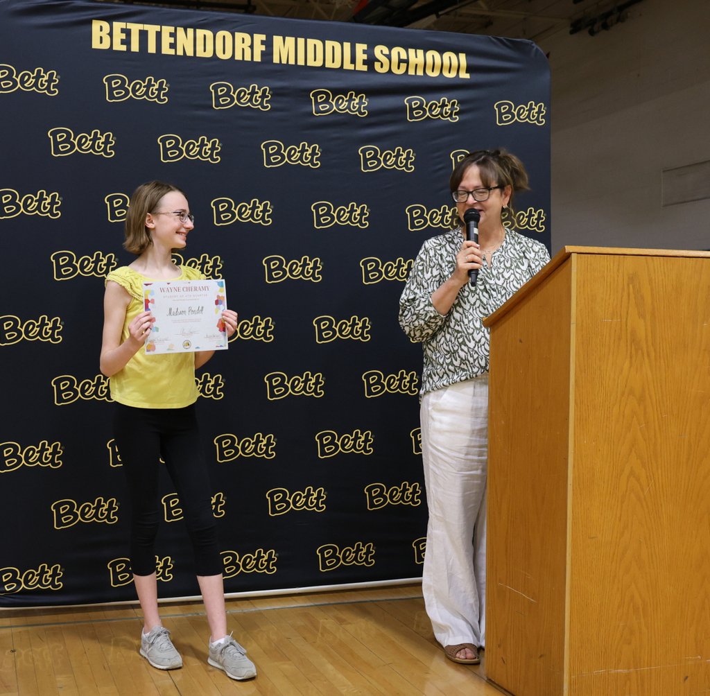 👏 Congratulations to our outstanding BMS students honored with the Wayne Cheramy Award today for exemplifying the values of Responsibility, Caring, Respect, and Community 💛.  bms.bettendorf.k12.ia.us/o/bms/article/…

#CheramyAward #BettPride #CharacterMatters