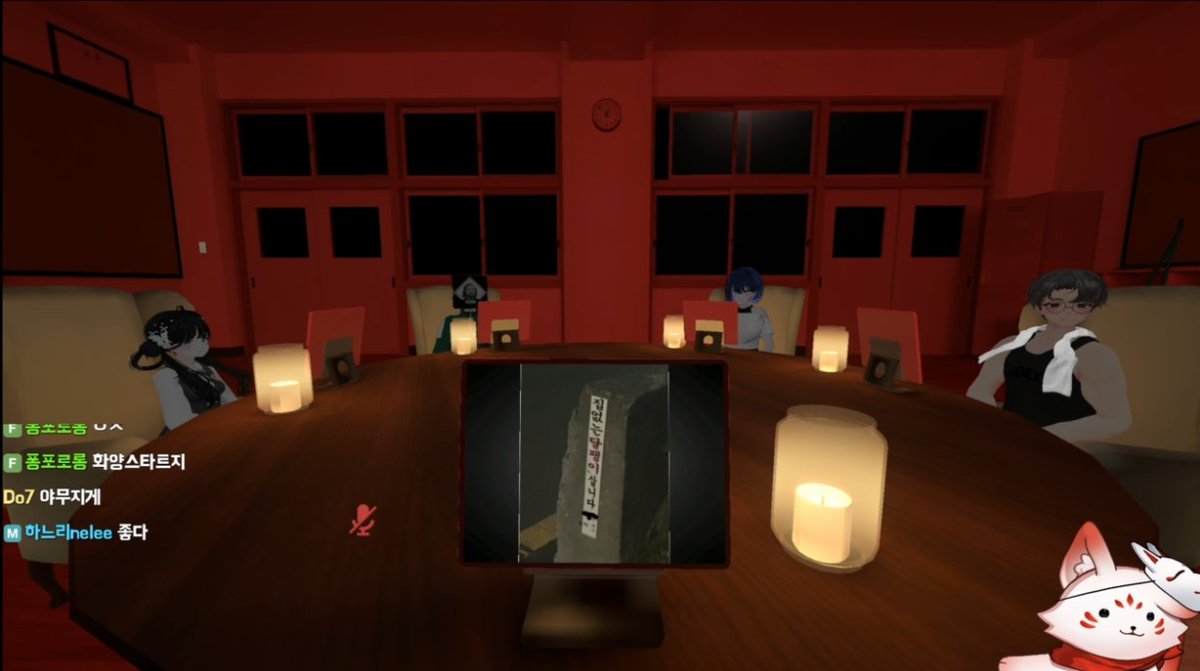 🍀 화양님의 '괴담 5인방' 맵 작업했습니다
방송 때 스태프룸에서 버튼 누르는 스태프도 했습니다.
사연 듣다가 너무 무서워서 도망치고 싶었다...🥲