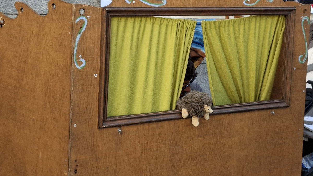 msendra2's tweet image. Quina tarda tan agradable! Celebrem el dia internacional del joc a la plaça del Fort Pienc. Un ambient juganer preciós! Recuperem les titelles si us plau!! Donen molt de joc!! bcn_eixample