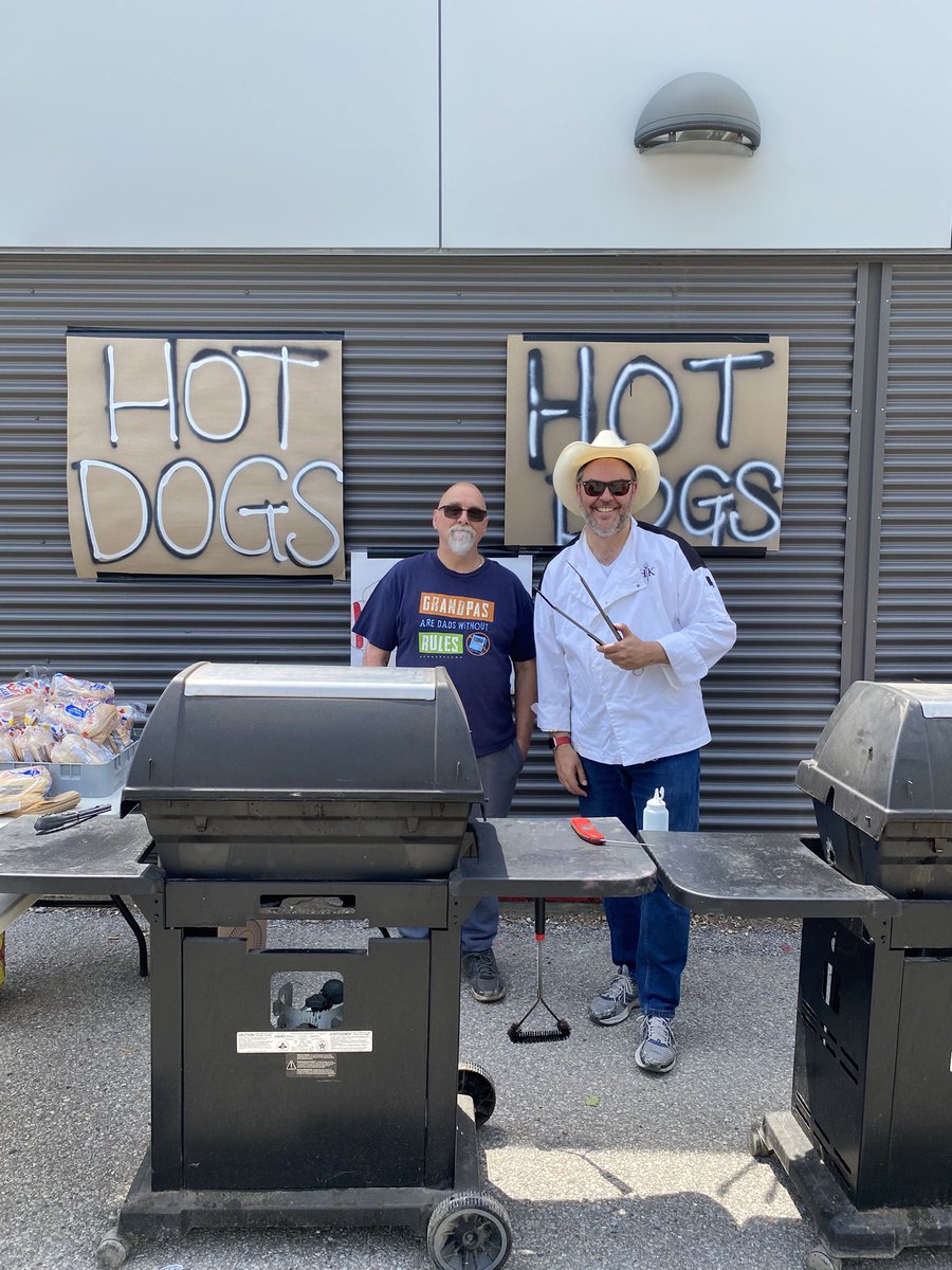 Elaine Y tweet media