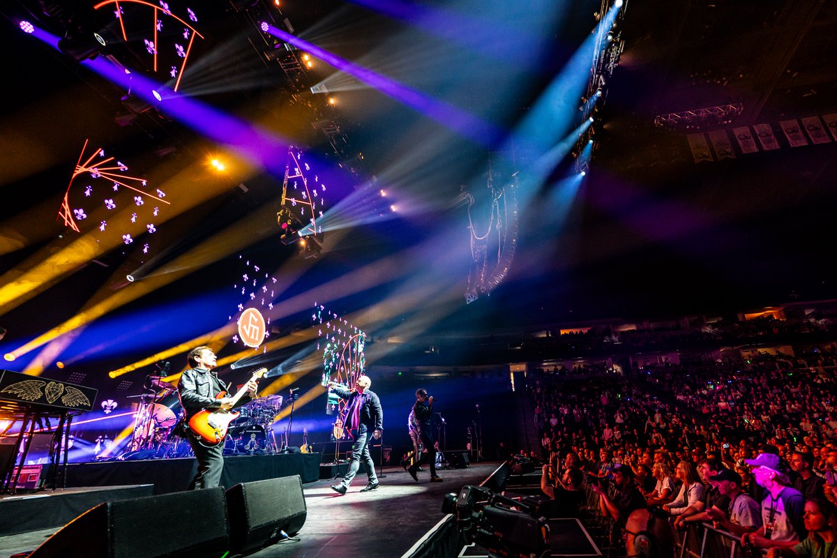 Live Nation Colorado (@livenationco) on Twitter photo .<a href="/simplemindscom/">Simple Minds</a> is DEFINITELY alive and kicking! Swipe through to re-live the band smash their <a href="/ballarenadenver/">Ball Arena</a> headline earlier this week 🎸
📸: <a href="/marktepsicphoto/">Mark Tepsic</a> / <a href="/AliveCoverage/">Alive Coverage</a> .<a href="/simplemindscom/">Simple Minds</a> is DEFINITELY alive and kicking! Swipe through to re-live the band smash their <a href="/ballarenadenver/">Ball Arena</a> headline earlier this week 🎸
📸: <a href="/marktepsicphoto/">Mark Tepsic</a> / <a href="/AliveCoverage/">Alive Coverage</a>