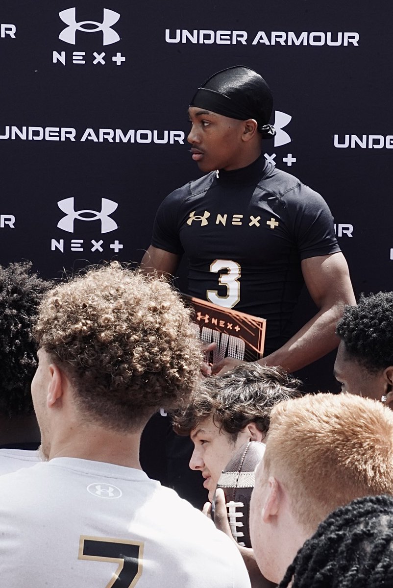 PhoenixEvans__'s tweet image. Setting short term goals then really accomplishing them really hits different.. Thank you @UANextFootball for selecting me as the DB MVP of NJ
@SWiltfong_ @ChadSimmons_ @adamgorney @samspiegs @CharlesPower @BrianDohn247 @RivalsRichie @TheUCReport @TomLuginbill @CraigHaubert