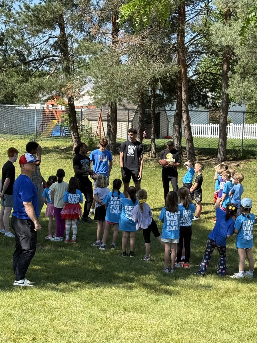 Penn Kingsmen Varsity Football tweet media