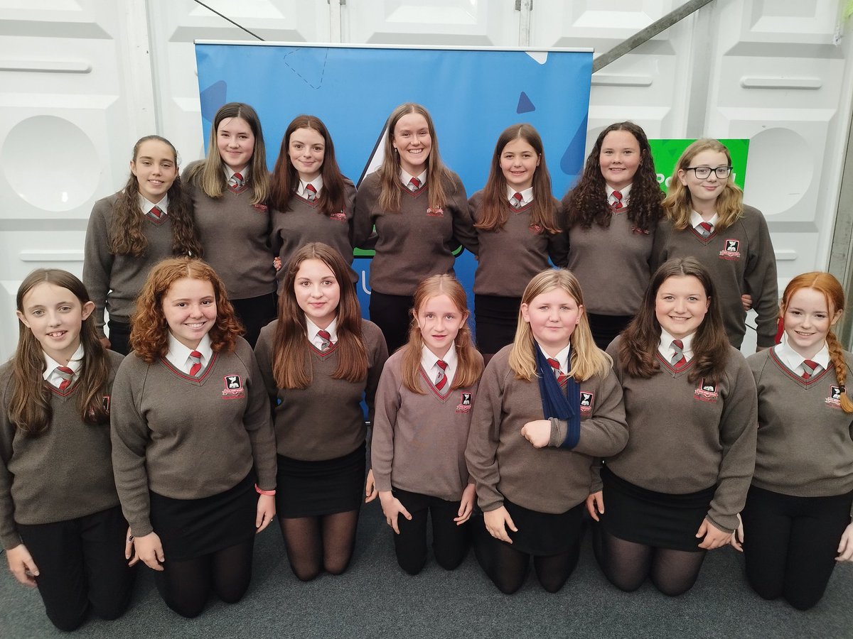 Parti llefaru 7-9 wedi perfformio'n wych ddoe yn <a href="/EisteddfodUrdd/">Eisteddfod yr Urdd a’r Celfyddydau</a>. Rydyn ni'n falch iawn iawn ohonoch chi! <a href="/YsgolHR/">Ysgol Henry Richard</a> <a href="/Urdd/">Urdd Gobaith Cymru</a> <a href="/UrddCeredigion/">Urdd Ceredigion</a>