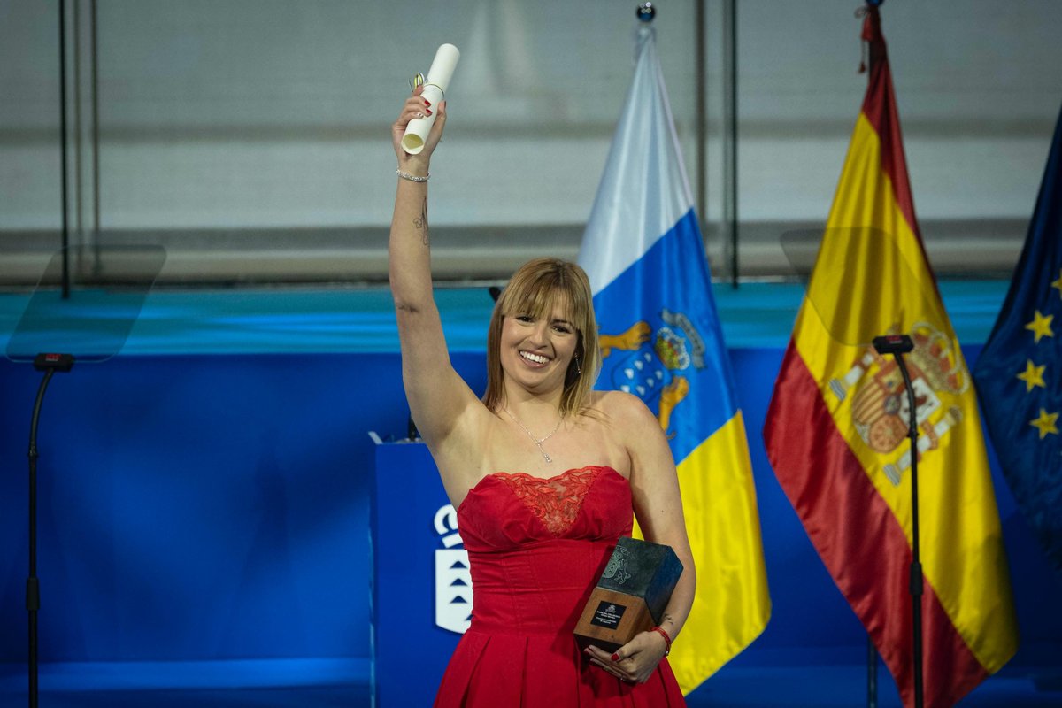 🏅 La nadadora tinerfeña Michelle Alonso Morales ha sido galardonada con el Premio Canarias de Deportes 2025

👏👏👏 ¡Qué orgullo, Michelle, enhorabuena!