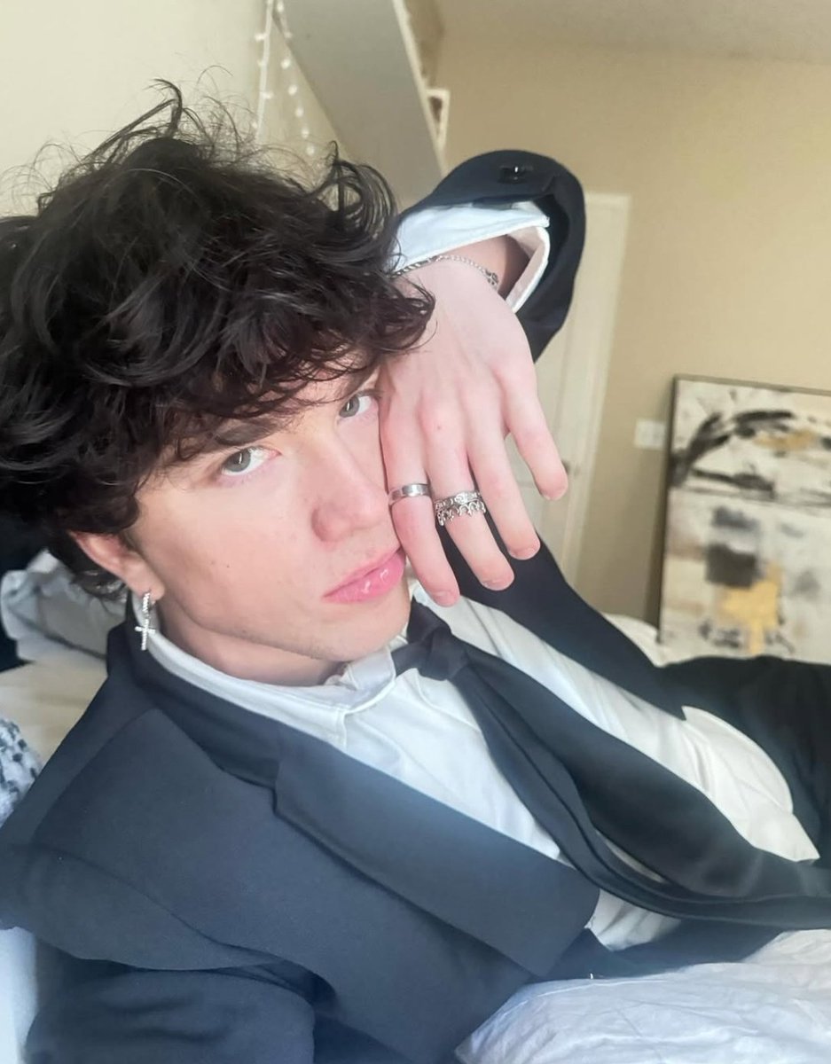 itsjacobrp's tweet photo. ミ★ 𝘜𝘯 𝘯𝘶𝘦𝘷𝘰 𝘤𝘢𝘱í𝘵𝘶𝘭𝘰 ★彡

#Freerol https://t.co/YbADnVclw4