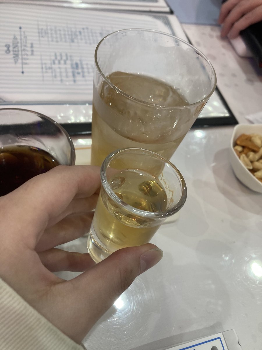 nmgk333's tweet photo. 低浮上でしたが、この間１年ぶりに撮影会で一度お会いした方がコンカフェに会いにきてくれてめちゃくちゃ嬉しかったです。

近況報告でした☺️ https://t.co/4ndZ2ZaKcV