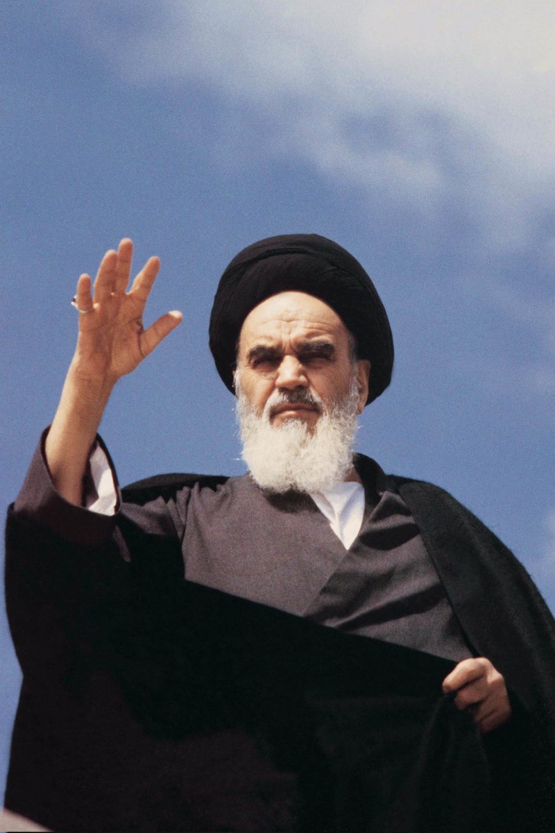 برای شادی روح ، ابر مردی که باج دادن به شیطان بزرگ را با آمدنش، 
برای همیشه تعطیل کرد ،صلوات.
#باغبان_انقلاب
#امام_امید