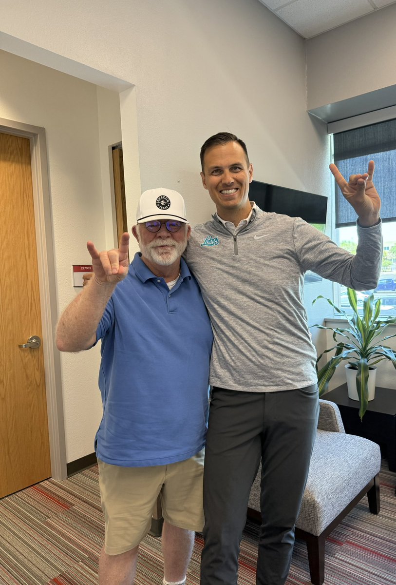 Fernando Lovo (@flovom) on Twitter photo Always great to see the legend, <a href="/BirminghamRay/">Ray Birmingham</a>!
Appreciate him stopping by and grateful for his wisdom, counsel, and continued support of Lobo Athletics.
#GoLobos ๐บ Always great to see the legend, <a href="/BirminghamRay/">Ray Birmingham</a>!
Appreciate him stopping by and grateful for his wisdom, counsel, and continued support of Lobo Athletics.
#GoLobos ๐บ