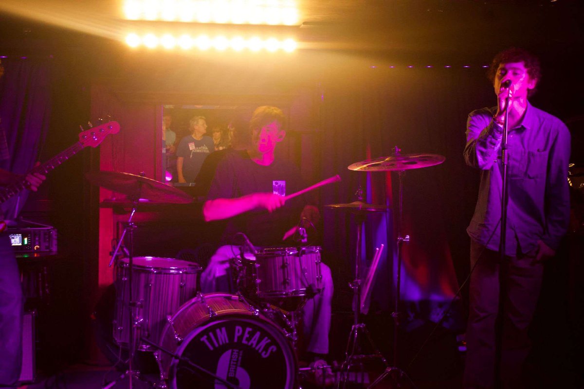 _CLOUDBURST__'s tweet image. Manchester was a blast, thank you to everyone who came to watch our set and a big thank you to @Tim_Burgess for inviting us to play at the merch market. It was a great event with loads of different stalls and artists to see, can&apos;t wait for the next one☁️💥