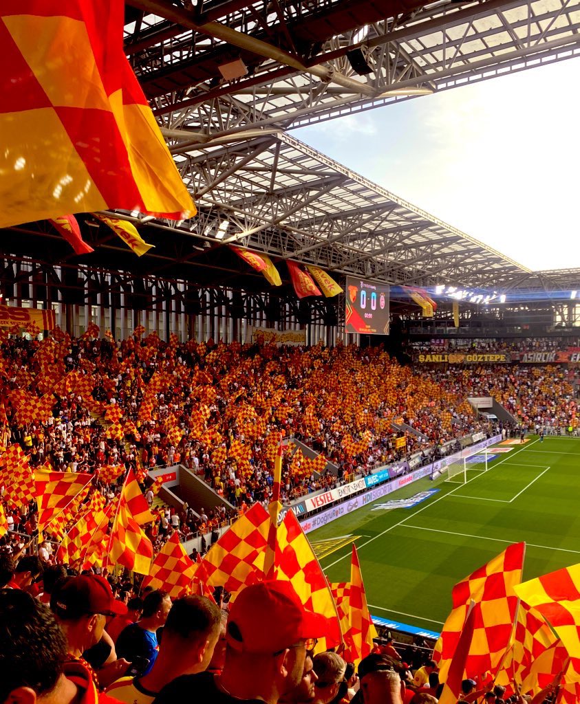 Sezonu Tamamladık.

Ne varsa senden gelen eyvallah dedik Göztepe’m.