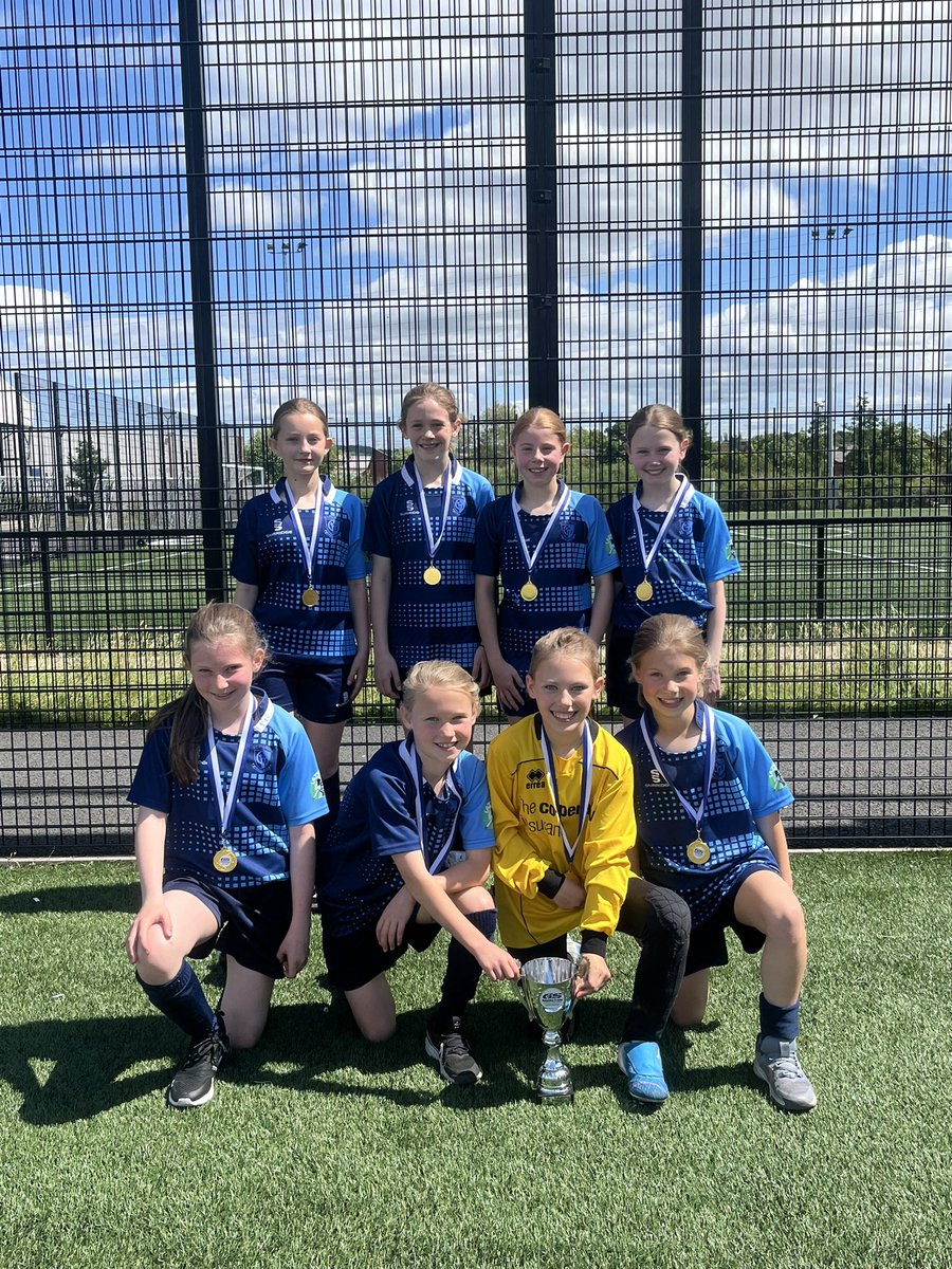 Gilnahirk Primary tweet media