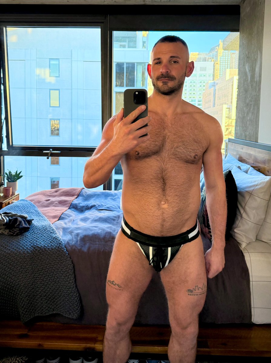 Reminiscing about IML last weekend! But hey, it’s Friday, cheers to a fun weekend ahead for you, fam! Y’all deserve it! 🙌🏼🫶🏼