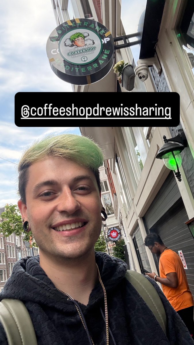 Drewissharing coffeeshop opens in Amsterdam tomorrow!

Absolute dream come true 🥳
