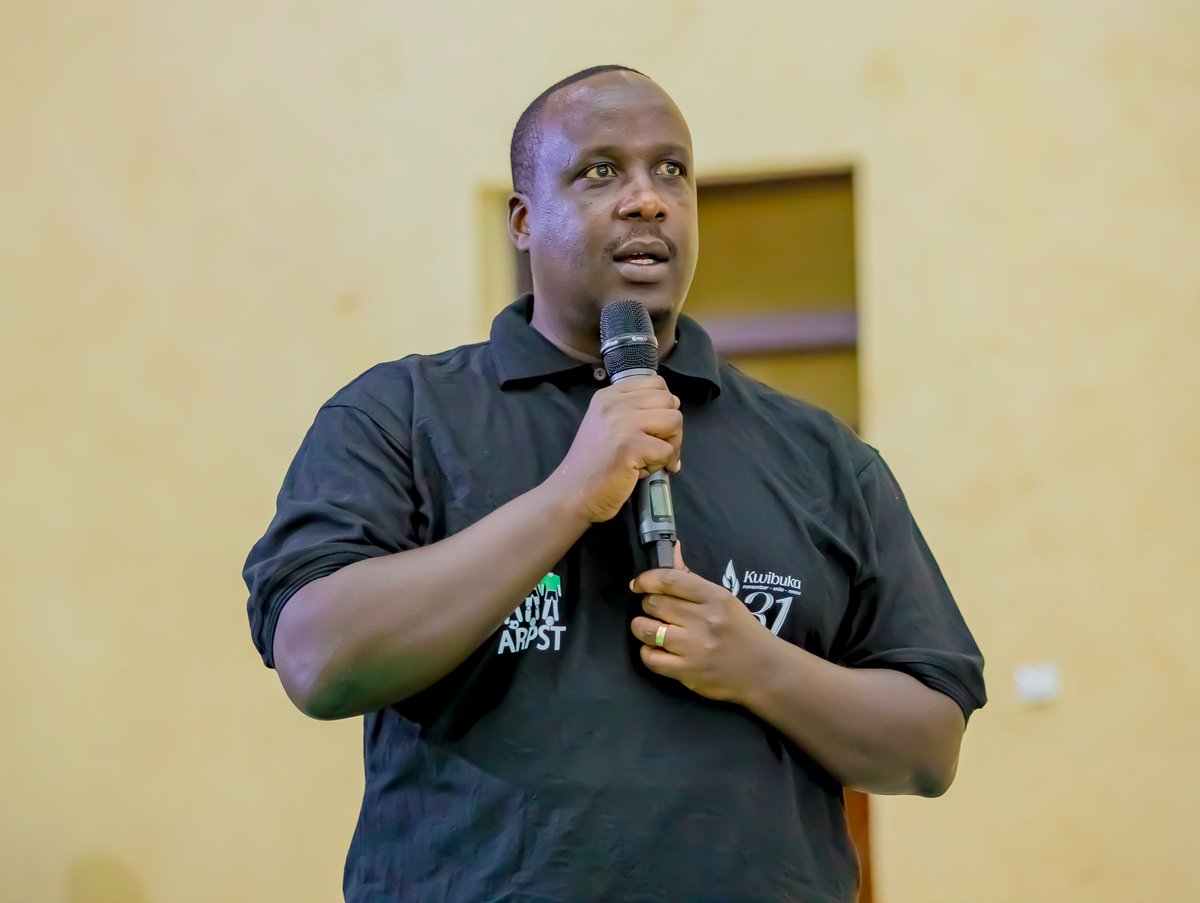 Rwanda Workers' Sports (@workersrwanda) on Twitter photo Mu ijambo rye, umuyobozi wa ARPST <a href="/ThierryTigos/">Mpamo Thierry Tigos</a> yashimiye cyane amakipe yitabiriye igikombe cy'irushanwa ryo Kwibuka ku nshuro ya 31 Jenoside yakorewe Abatutsi (Genocide Memorial Tournament). Ni irushanwa ryasojwe kuri uyu wa Gatanu tariki 30 Gicurasi 2025. Mu ijambo rye, umuyobozi wa ARPST <a href="/ThierryTigos/">Mpamo Thierry Tigos</a> yashimiye cyane amakipe yitabiriye igikombe cy'irushanwa ryo Kwibuka ku nshuro ya 31 Jenoside yakorewe Abatutsi (Genocide Memorial Tournament). Ni irushanwa ryasojwe kuri uyu wa Gatanu tariki 30 Gicurasi 2025.