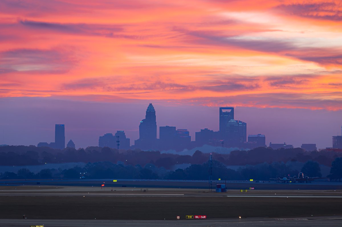 CLT Airport tweet media