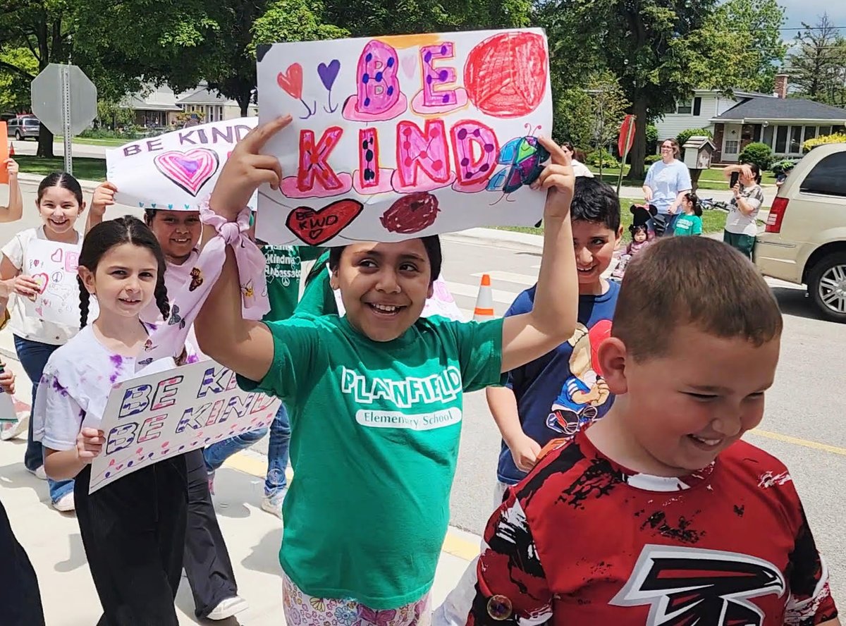 Dr. Lisa Carlos tweet media