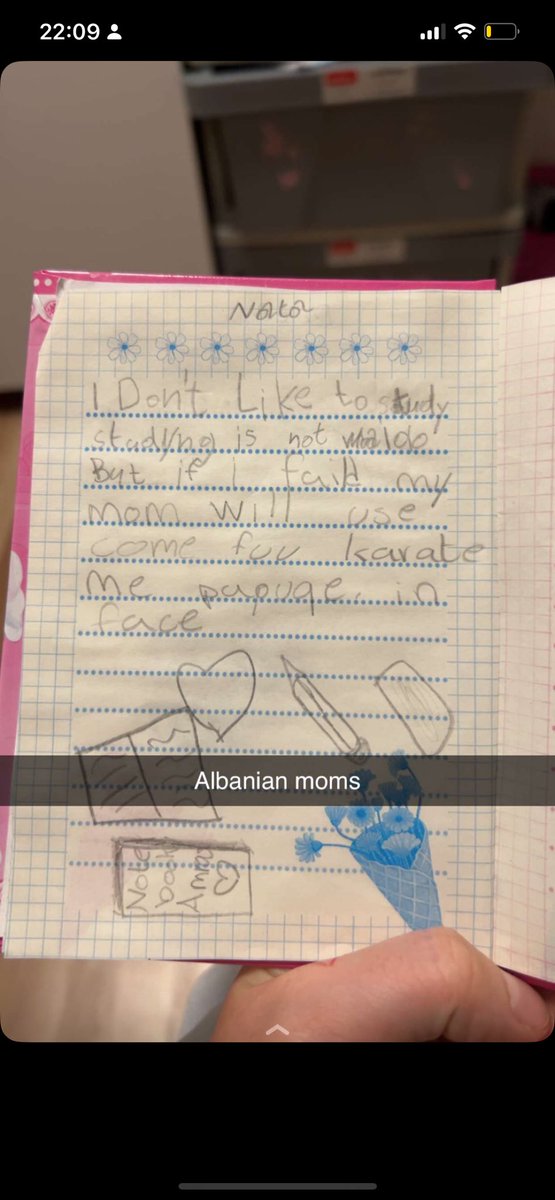 cuurseddd's tweet photo. my niece 😂 https://t.co/3QTud8efZr
