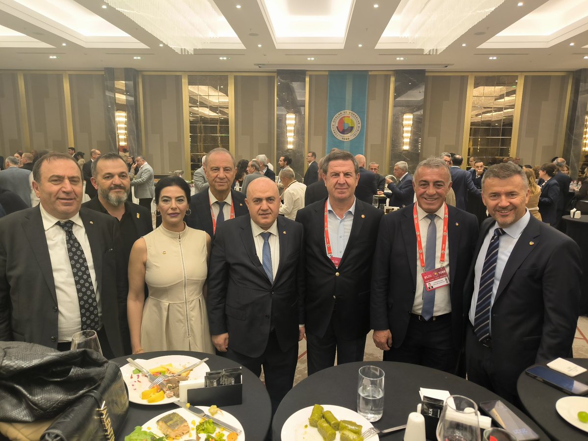 Bilecik TSO (@bileciktso) on Twitter photo Türkiye Odalar ve Borsalar Birliği’nin 81. Genel Kurulu kapsamında, Genel Başkanımız Sayın Rıfat Hisarcıklıoğlu’nun katılımıyla, tüm oda ve borsa heyetleri akşam yemeğinde bir araya geldi.
<a href="/mehmet__ergun/">Mehmet Ergün</a> Türkiye Odalar ve Borsalar Birliği’nin 81. Genel Kurulu kapsamında, Genel Başkanımız Sayın Rıfat Hisarcıklıoğlu’nun katılımıyla, tüm oda ve borsa heyetleri akşam yemeğinde bir araya geldi.
<a href="/mehmet__ergun/">Mehmet Ergün</a>