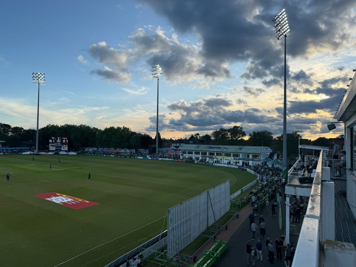 ⏹ 𝐄𝐍𝐃 𝐎𝐅 𝐏𝐋𝐀𝐘 ⏹

Derbyshire have lost their opening T20 Blast match away to Leicestershire. 

The Foxes won by five wickets with eight balls to spare, after Derbyshire batted first and finished on 170-6.

The Falcons return to action on Wednesday, at home to