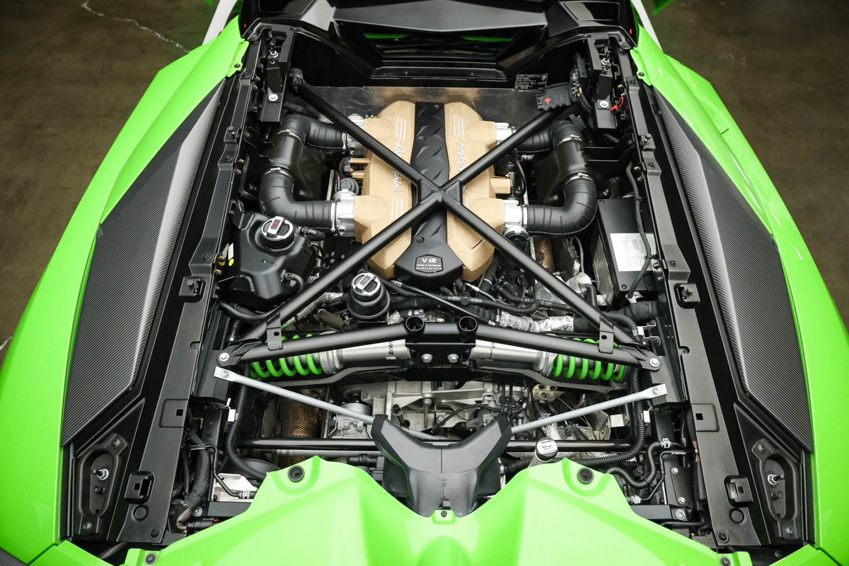 All_The_Cars_12's tweet photo. 2021 Lamborghini Aventador LP770-4 SVJ Roadster
#lamborghini #Lambo #aventador #svj #lamborghinisvj #lp770 
Naturally-Aspirated 6.5L V12 - 759HP https://t.co/WBhtLcYX41