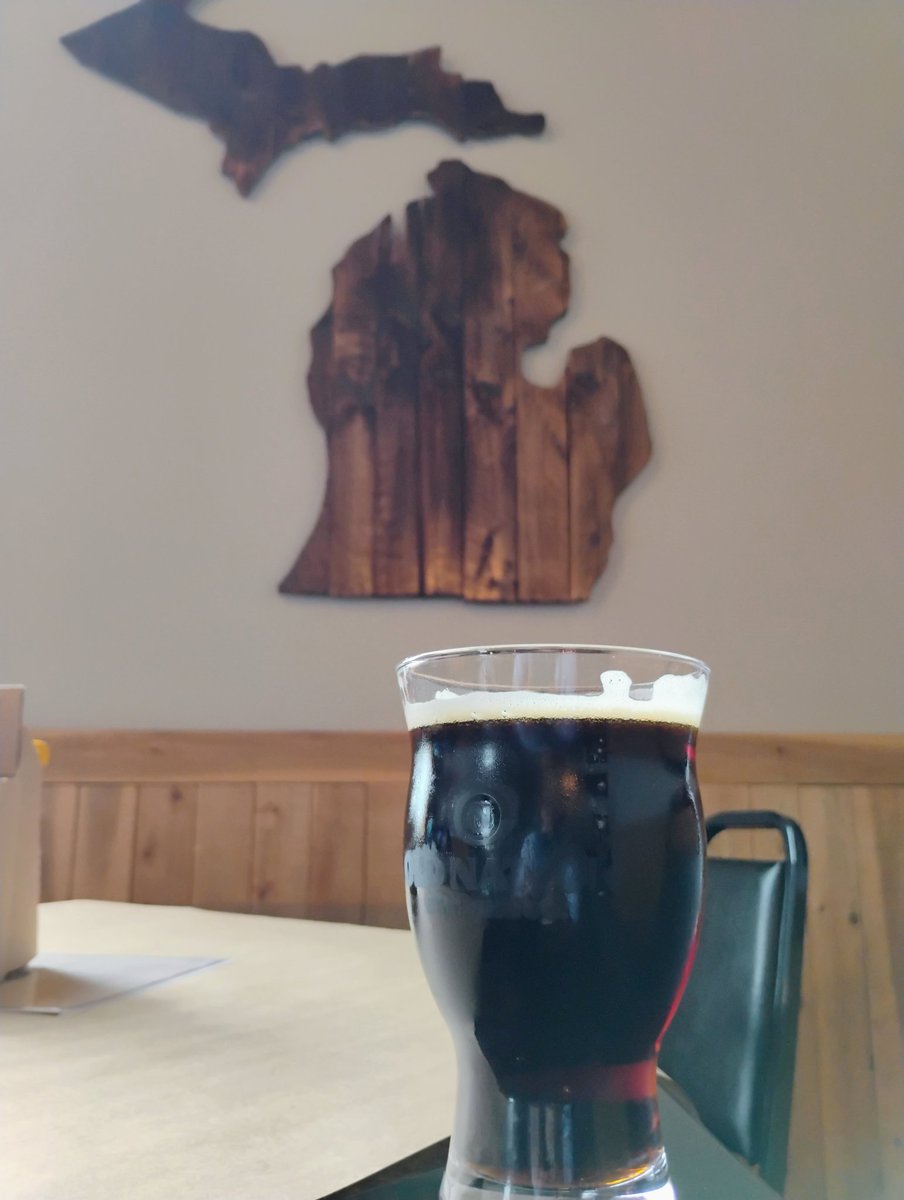 BeerSnobSean's tweet photo. Stopped at one of my favs, @OldNationBrew for a quick bite and happy hour pour. This $3 dark mild comes in at only 3.9% but has good flavor. An excellent start to the weekend. #mibeer #fromthesource @scottvillers @qblacklock @barrelaged_Art @DingsBeerBlog @CATbrew13 @MikeSlomba https://t.co/wASX33vhAu