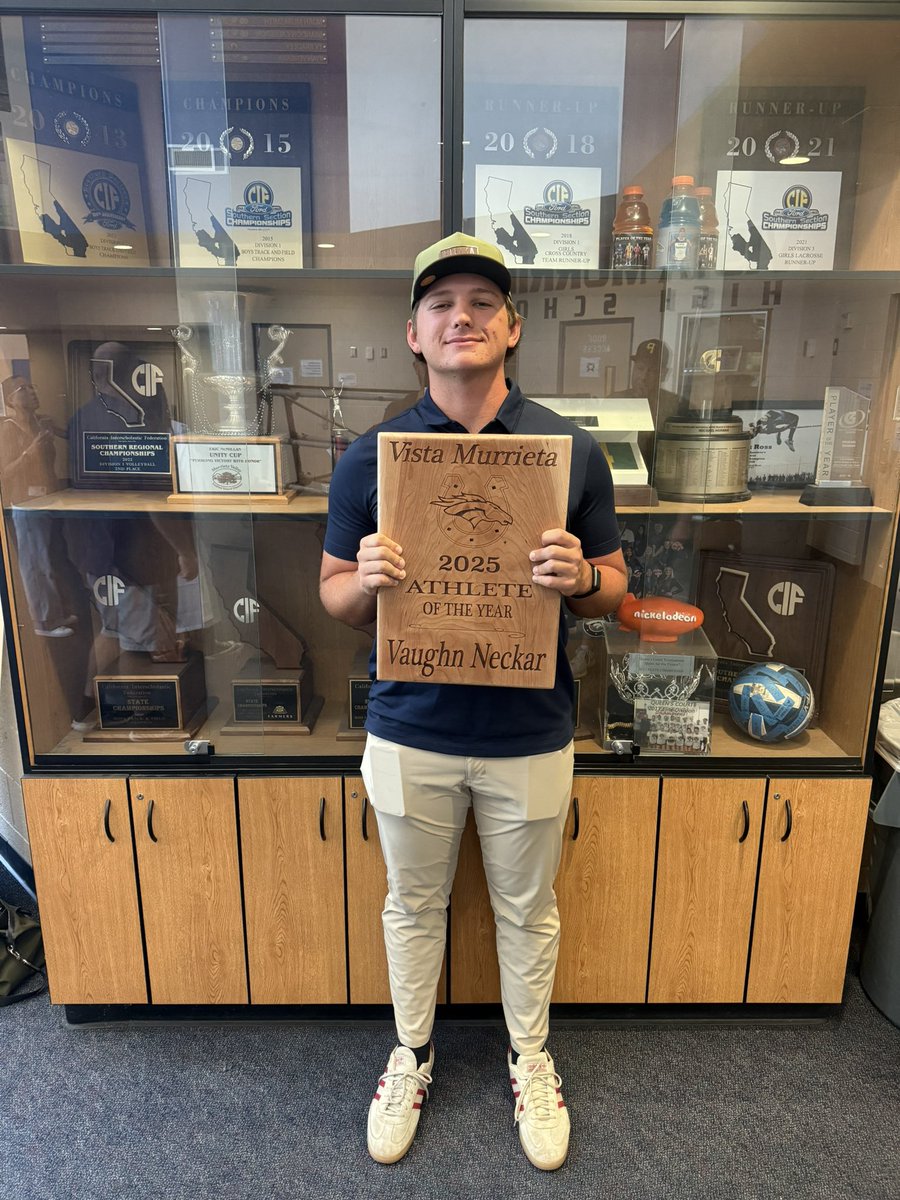 Vista Murrieta Baseball tweet media