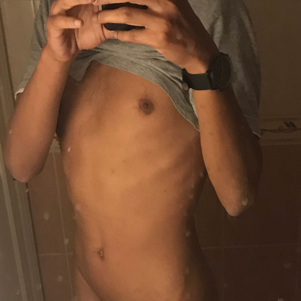 dn_wld96735's tweet photo. انا سالب من عدن شهواني احب الفحل الشهواني الجادين خاصي مفتوح لكم🔥💋🔥💋🔥 https://t.co/uWKagWfzCR