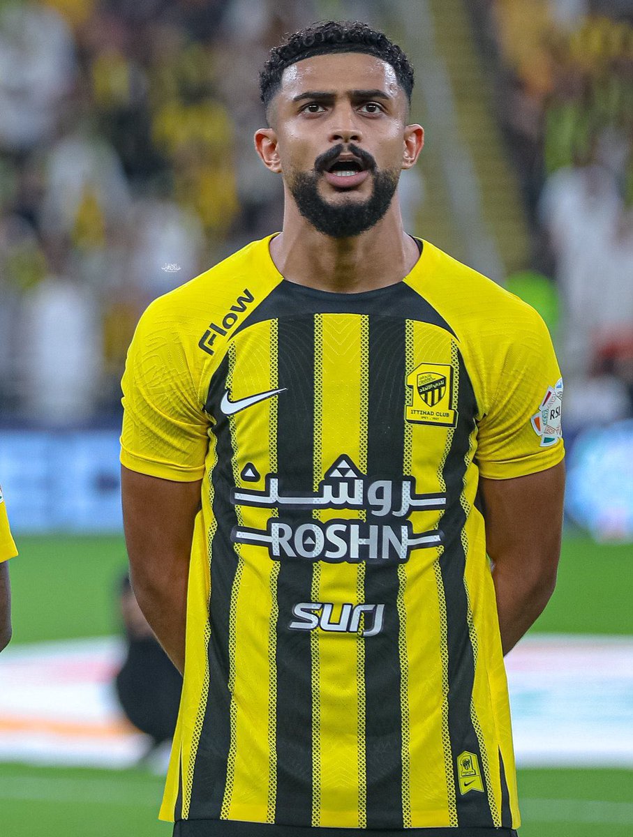 انتقدوه كثير وتحمل وقدم لنا نهائي لا يُنسى بكل "روح ومرجلة" 

شراء عقد العمري من النصر مسألة وقت بإذن الله ⏳️🔥