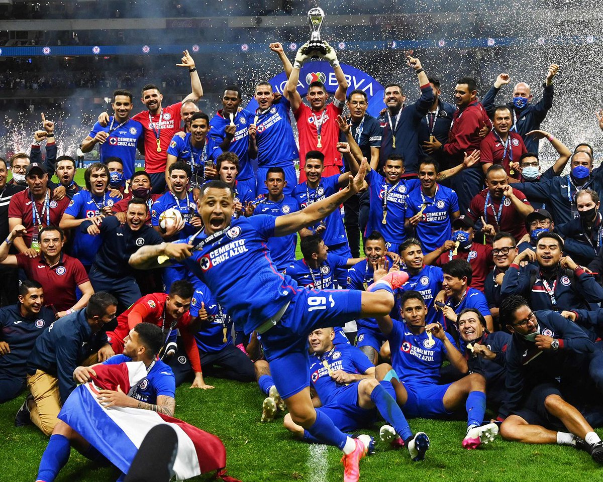 Hay días que no se olvidan! Hoy se cumplen 4 años de uno de esos grandes días. 🚂💙 Siempre en mi corazón! #9na