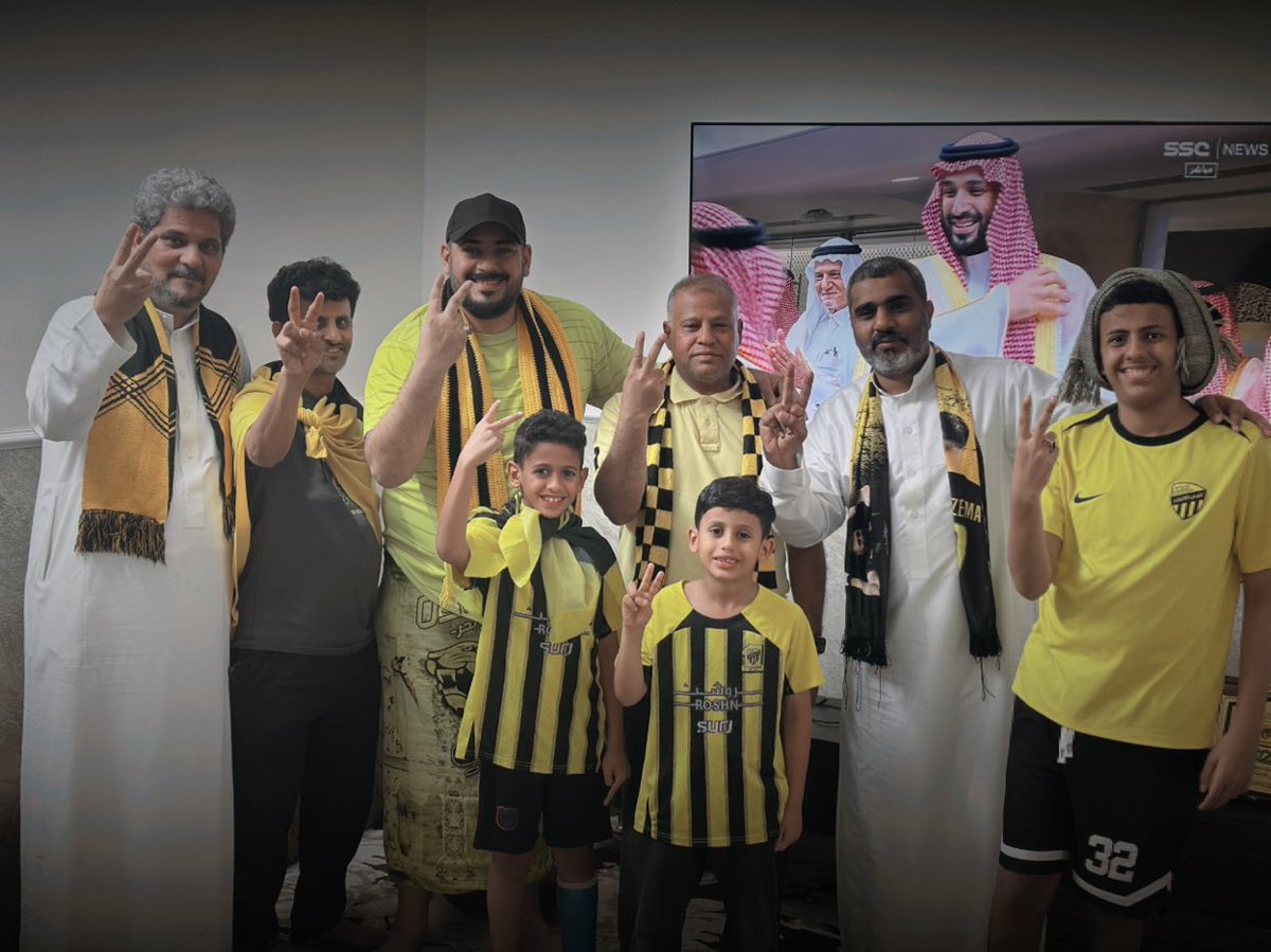 waleedstsr9999's tweet photo. الف مليون مبروك بطولة كأس الملك مع الحبايب ولحطة التتويج من يد الملهم قائد النهضه الامير محمد بن سلمان ال سعود 
مبروك يا حبايب 💛🏅🏆
@PciTamim @Adnannmm1 @Amri33Mohd @9dz64mBh65On3PZ @slmanstar9999 @SamrSfyan https://t.co/44aOYhNH0T