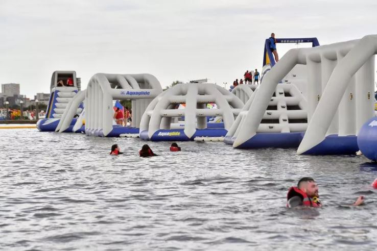 A spectacular new Welsh water park with an inflatable assault course is poised to open - crnch.it/_bx32jLi