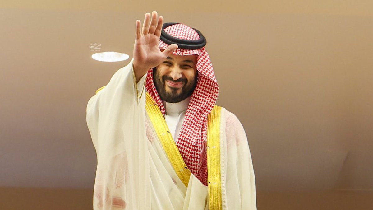 Mariam_h5's tweet photo. يمناه لامن لوّحت مثل الفلك
من هيبته .. توجع ليامن مدّها ❣️
#ولي_العهد #محمد_بن_سلمان https://t.co/HVoZevzFF4