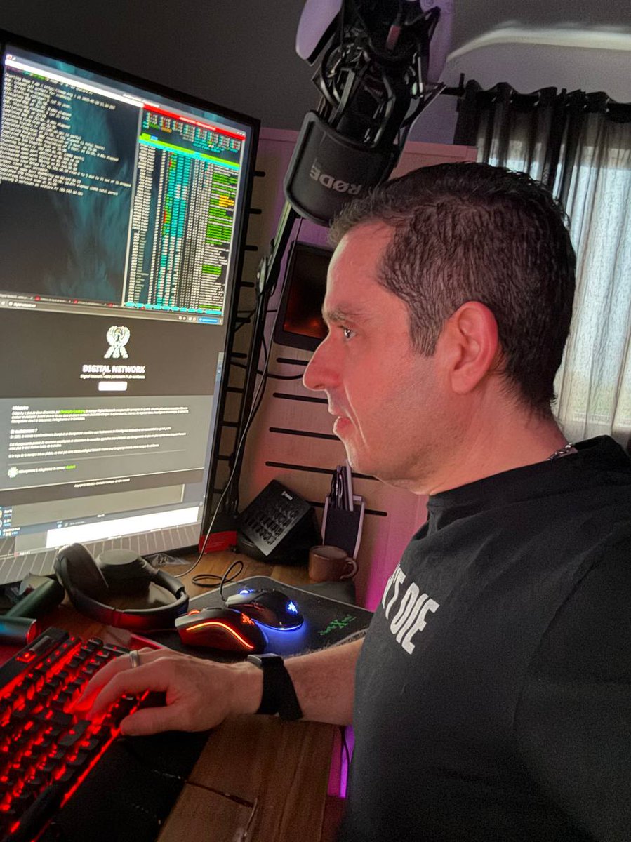 J'ai quitté le monde de la cybersécurité.

Pas parce que je n'y croyais plus.
Mais parce qu'il avait changé de nature.

J'ai créé ma première société de sécurité informatique, Digital Network, en 1999.

À l'époque, on ne parlait pas encore de "cybersécurité" mais de sécurité