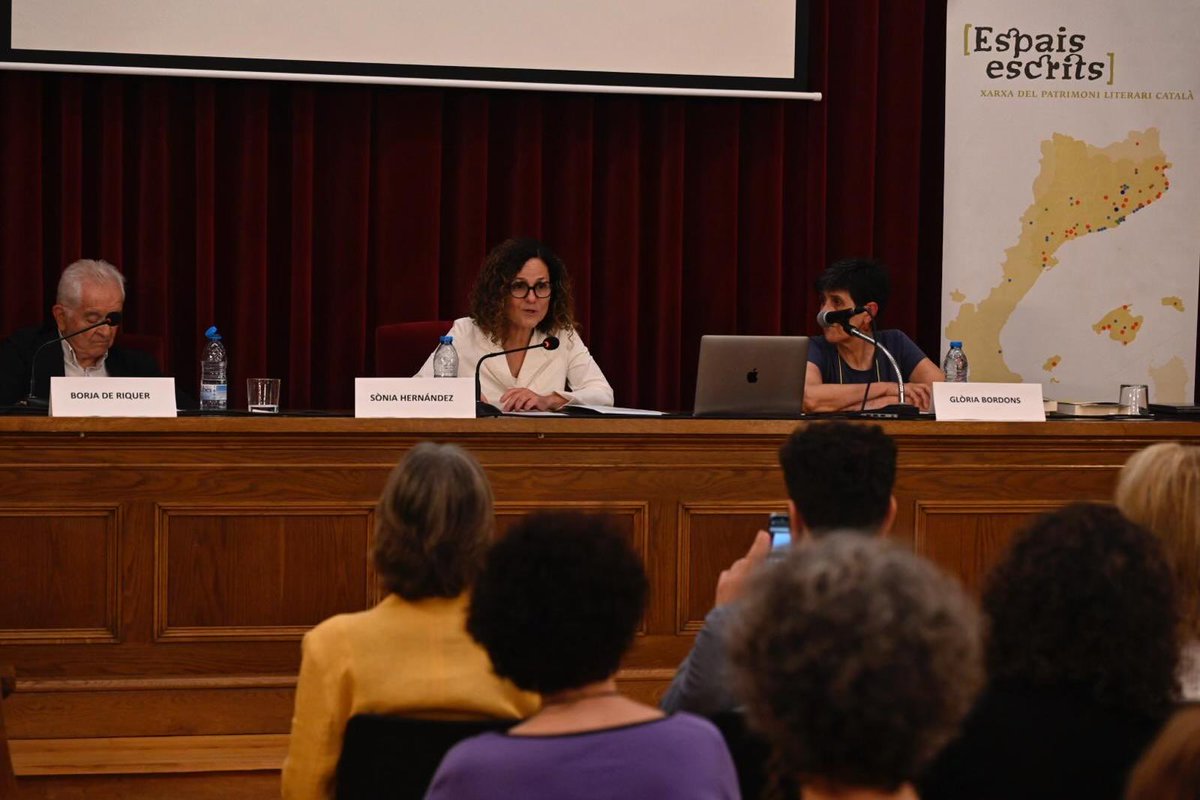 Celebrem els 20 anys d’Espais Escrits, la xarxa del patrimoni literari català, formada per més d’un centenar de centres de País Valencià, Catalunya, Catalunya Nord i Balears. 
Gràcies per la feina feta, per vetllar per la memòria dels nostres escriptors/es!