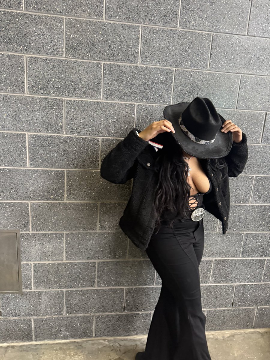 _amimreverof's tweet photo. ride ‘em cowboy 🐎♥️ #CCWT https://t.co/PiKbm48JlD
