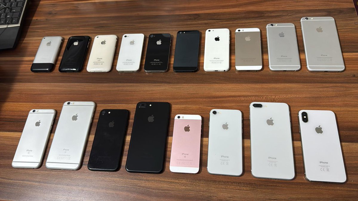 Hakkı Alkan (@hakki_alkan) on Twitter photo Türkiye’deki Apple tutkunları için güzel bir haberim var. iPhone’un ilk 10 yılını canlı görmek ister misiniz? Türkiye’nin tüketici elektroniği fuarı <a href="/SDNTechExpo/">SDN Tech Expo</a>’da çok özel bir koleksiyon sergilenecek 😍 Takipte kalın! Türkiye’deki Apple tutkunları için güzel bir haberim var. iPhone’un ilk 10 yılını canlı görmek ister misiniz? Türkiye’nin tüketici elektroniği fuarı <a href="/SDNTechExpo/">SDN Tech Expo</a>’da çok özel bir koleksiyon sergilenecek 😍 Takipte kalın!