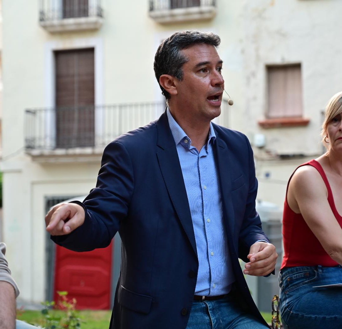 Kenneth Martínez tweet media