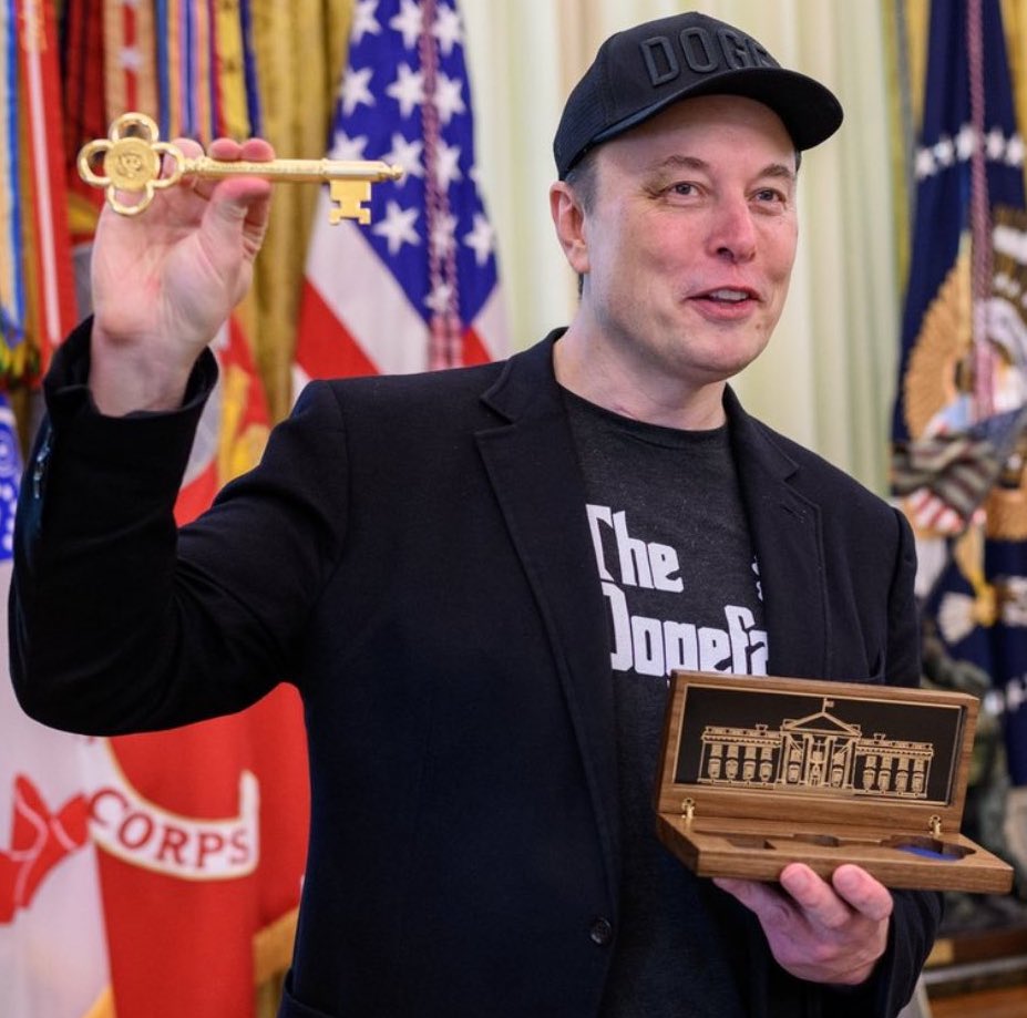 Who needs a key to the city when you’ve got the key to the White House 🗝️✨

Elon’s done a great service to the American people with his DOGE work - let’s give him a round of applause

Good job Elon we love you and are eternally grateful for your time spent helping make the world