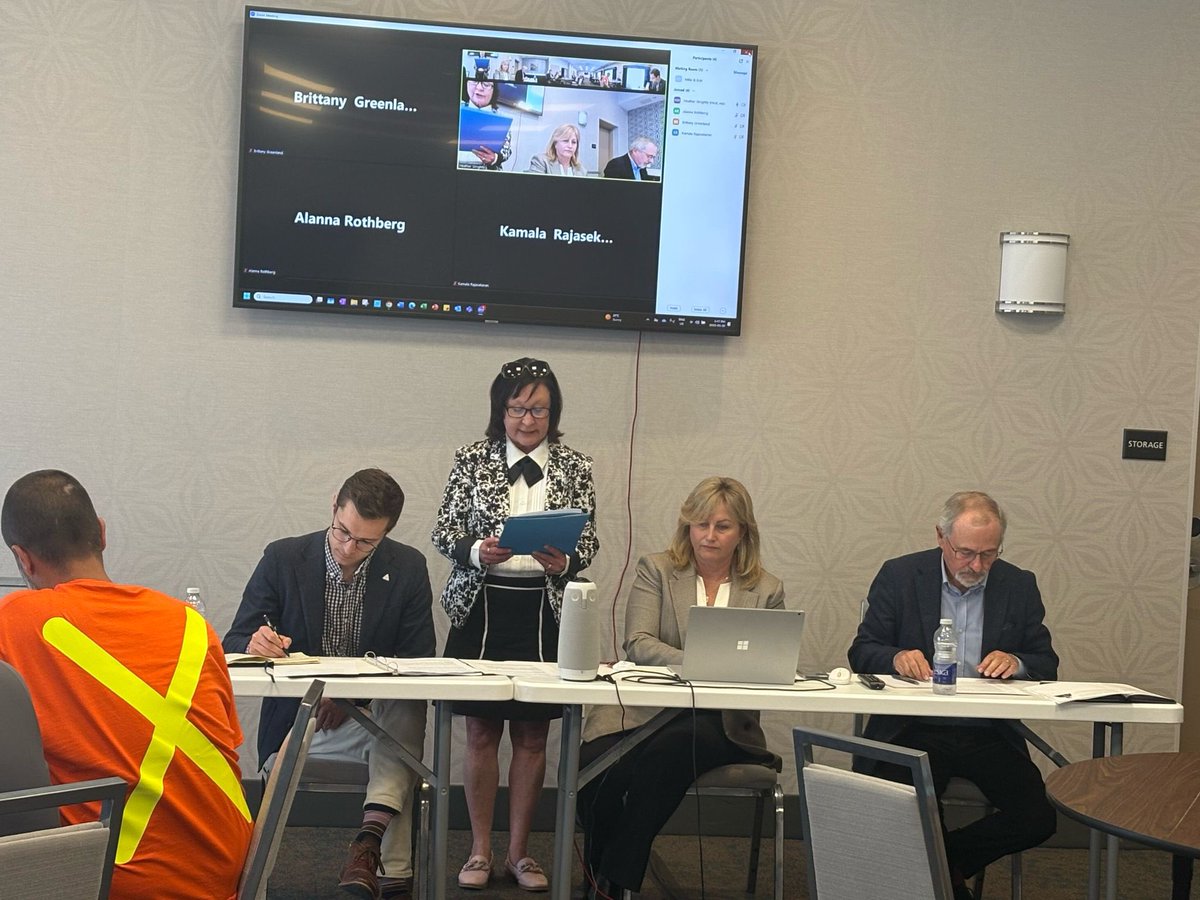 Sam Oosterhoff (@samoosterhoff) on Twitter photo Had an insightful discussion with <a href="/tylerallsoppPC/">Tyler Allsopp</a> and ISPs at the Broadband Stakeholder Regional Roundtable hosted by EORN - an organization dedicated to improving rural connectivity.
We'll keep working to ensure everyone in Ontario has access to reliable internet. š»š Had an insightful discussion with <a href="/tylerallsoppPC/">Tyler Allsopp</a> and ISPs at the Broadband Stakeholder Regional Roundtable hosted by EORN - an organization dedicated to improving rural connectivity.
We'll keep working to ensure everyone in Ontario has access to reliable internet. š»š