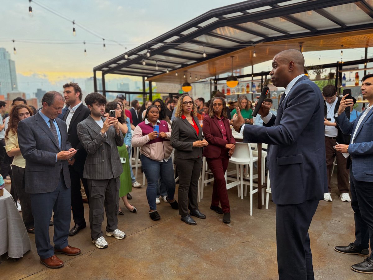 Antonio Delgado (@delgadoforny) on Twitter photo The energy and ideas young people bring to the table are always inspiring.
I had a fantastic time at the <a href="/BKYoungDems/">Brooklyn Young Democrats</a> Spring Party last night — always a pleasure connecting with the next generation of changemakers and leaders. The energy and ideas young people bring to the table are always inspiring.
I had a fantastic time at the <a href="/BKYoungDems/">Brooklyn Young Democrats</a> Spring Party last night — always a pleasure connecting with the next generation of changemakers and leaders.